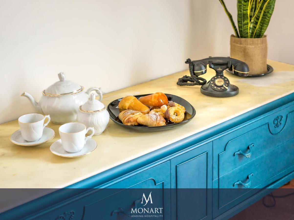 לינה וארוחת בוקר נאפולי Monart Hospitality Cavour מראה חיצוני תמונה